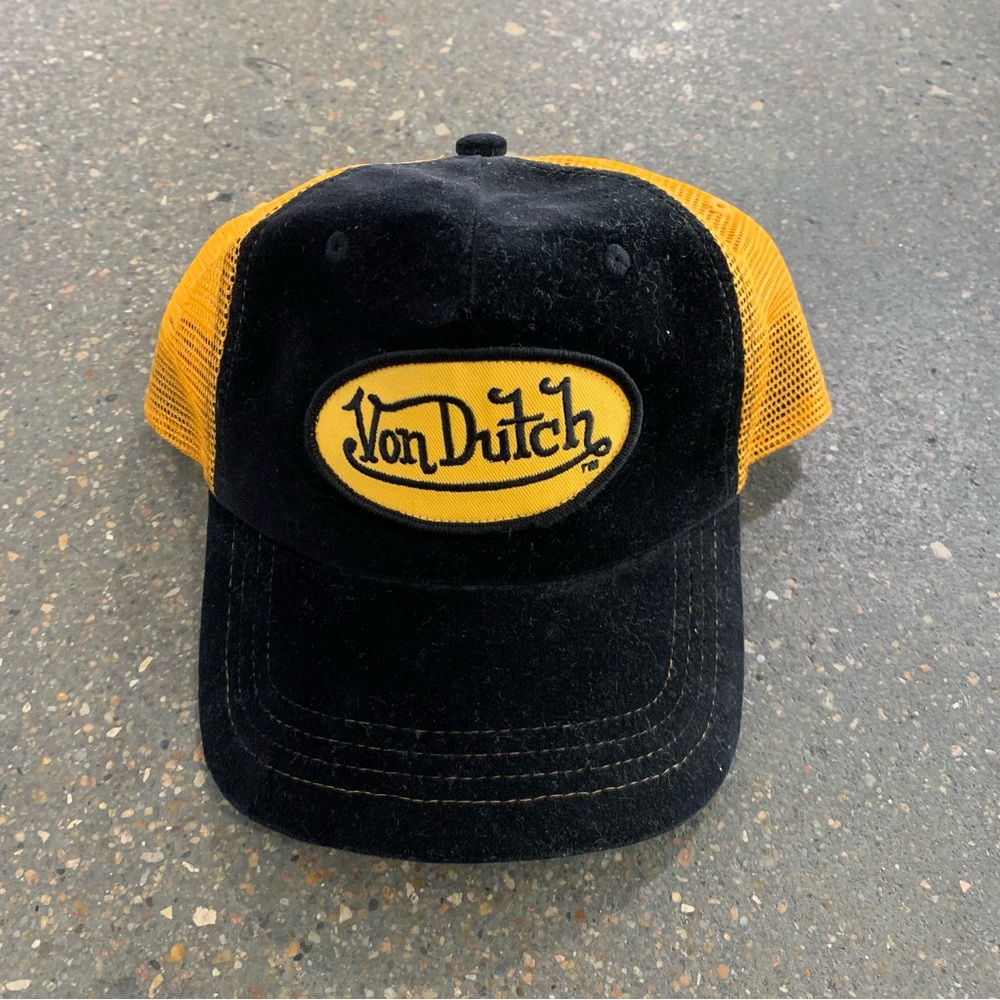 Von Dutch Patch Trucker Mesh Snapback Hat Cap Velvet Black & Yellow